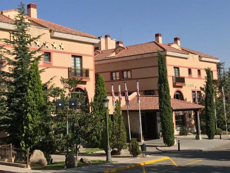 호텔 세고비아 시에라 데 구아다라마 Los Ángeles de San Rafael 외부 사진
